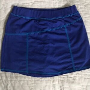 LLBean sport skirt sz8 blue